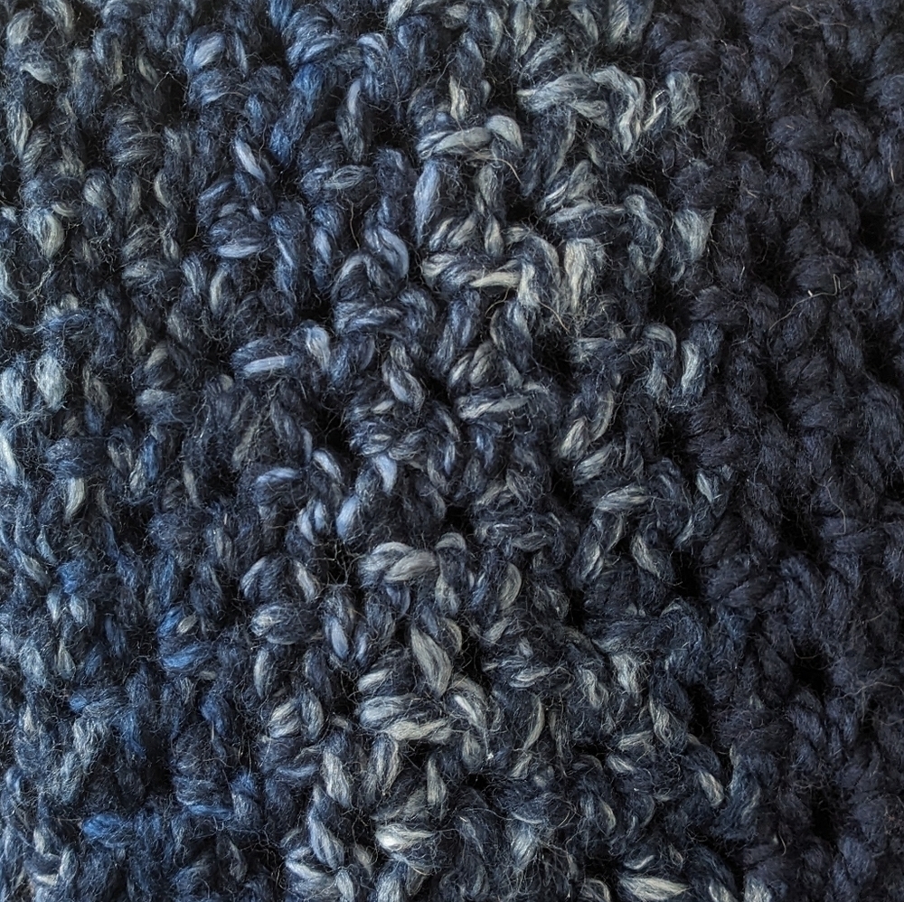 Handmade Chunky Double Knit Oversized Infinity Scarf Wrap Shades of Blue - Picture 2 of 5